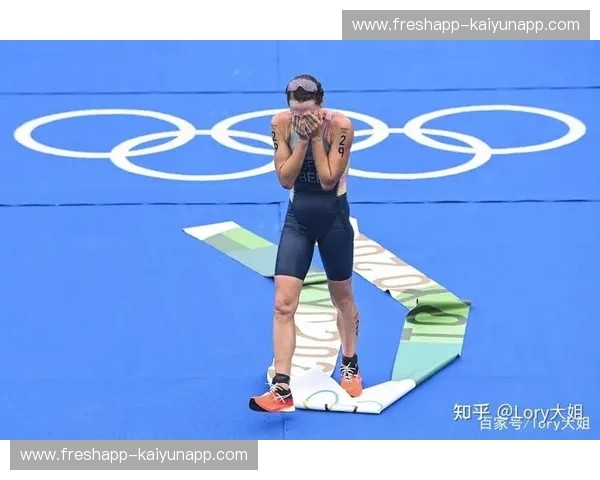 铁人三项伤病:跑、骑、游之间的隐形风险与恢复攻略 铁人三项伤病:跑、骑、游之间的隐形风险与恢复攻略